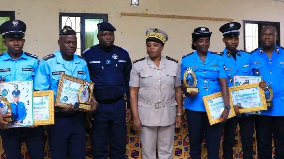 Côte d’ivoire/Sécurité : les meilleurs agents de la police de Lakota honorés